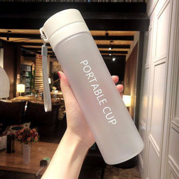 Ladies stylish glass drinking bottle Bowlift