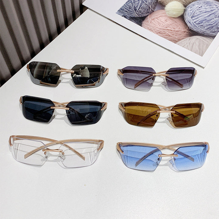 Women's fashion square sunglasses with embellished metal frame Bowlift