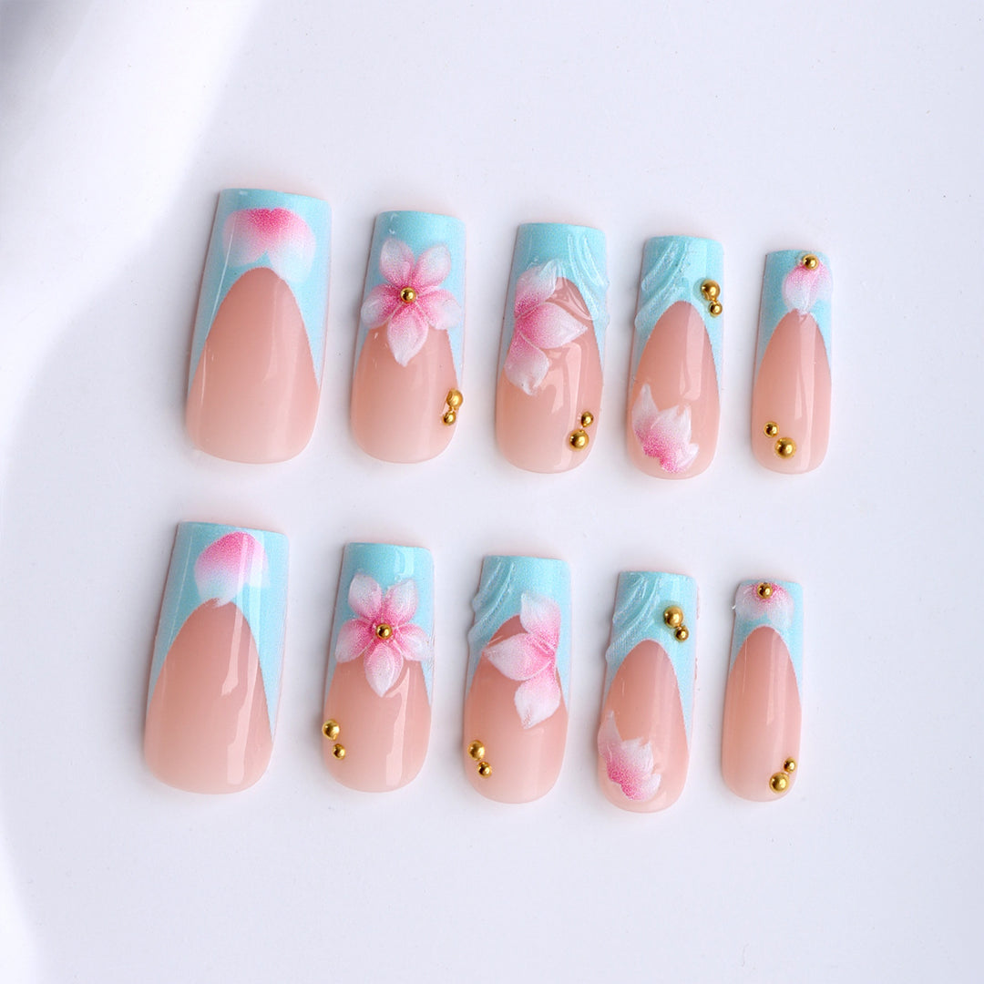 Artificial nails with floral motifs and modern design Bowlift
