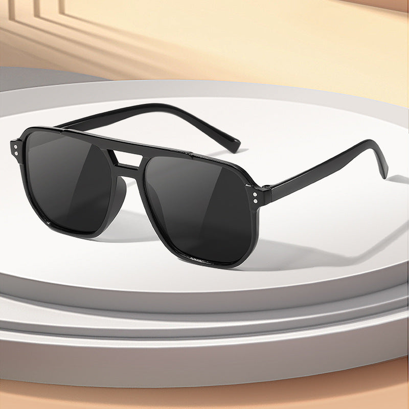 Stylish Wide-Frame Sunglasses Bowlift