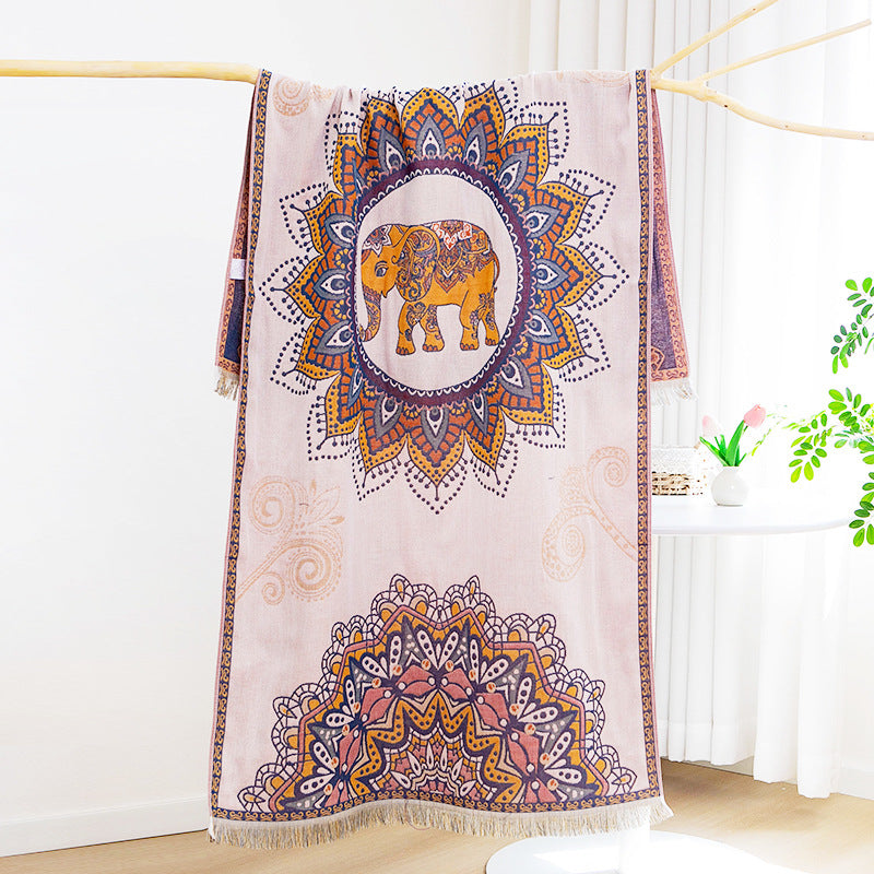 Unisex cuddly blanket with cute bear motif Bowlift