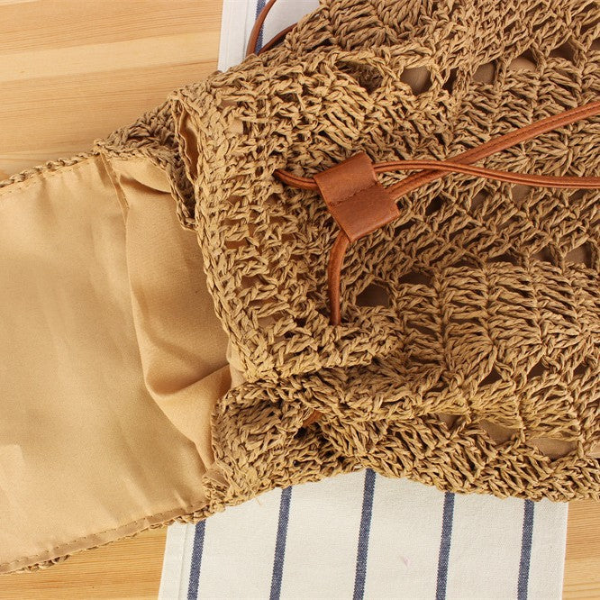 Backpack Made of Natural Straw with Leather Accents Bowlift