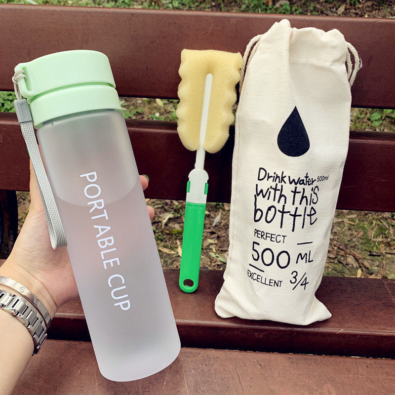 Women's portable water bottle with practical cleaning system Bowlift