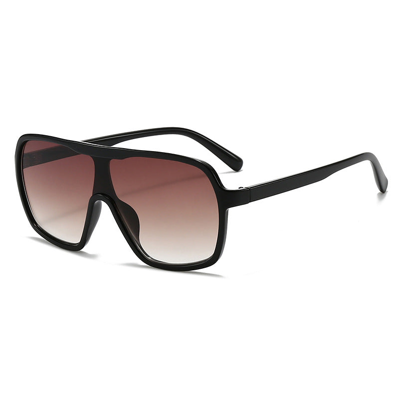 Women oversized fashion sunglasses in retro style Bowlift
