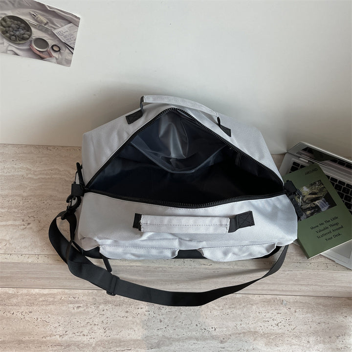 Practical Travel and Sports Bag Bowlift