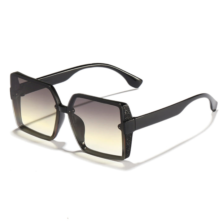 Ladies fashionable sunglasses in extravagant square design Bowlift