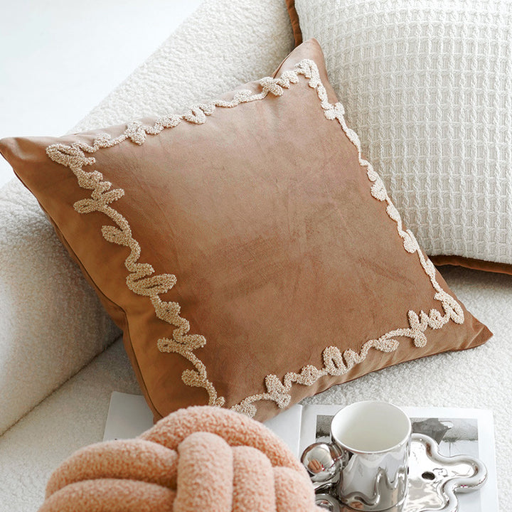 Women's Structured Pillowcase with Elegant Edge Bowlift