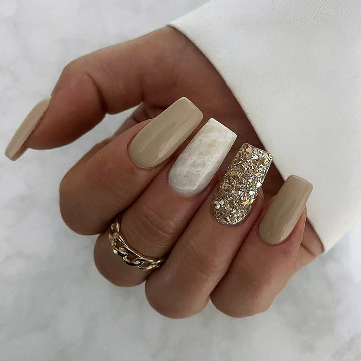 Glamorous Nail Art Bowlift