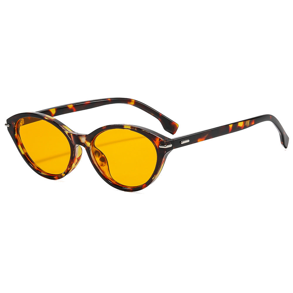 Women Designer Glasses in Stylish Cat Eye Design Bowlift