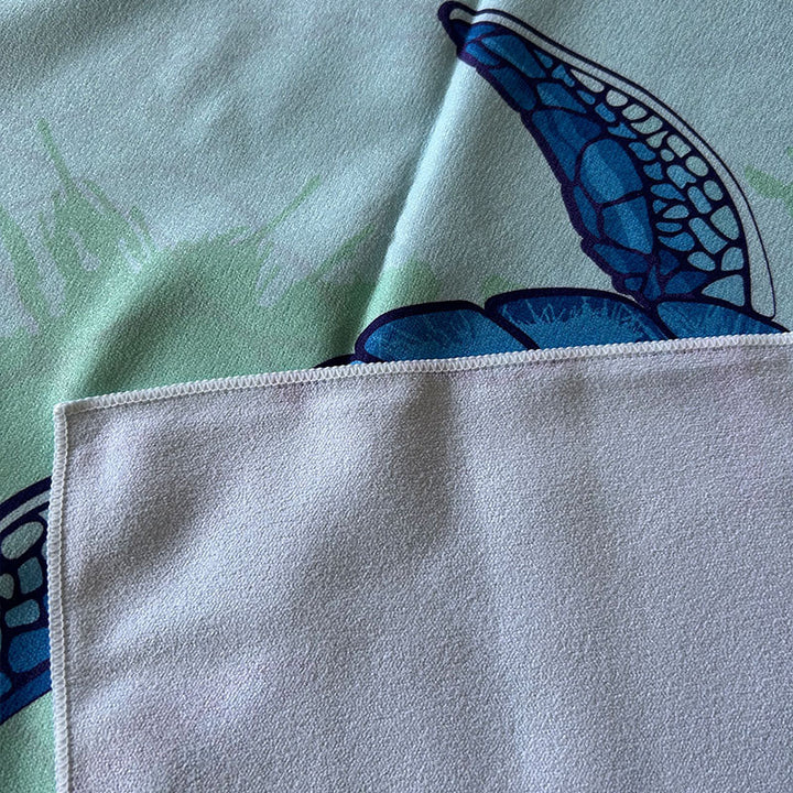 Beach towel with maritime star pattern Bowlift