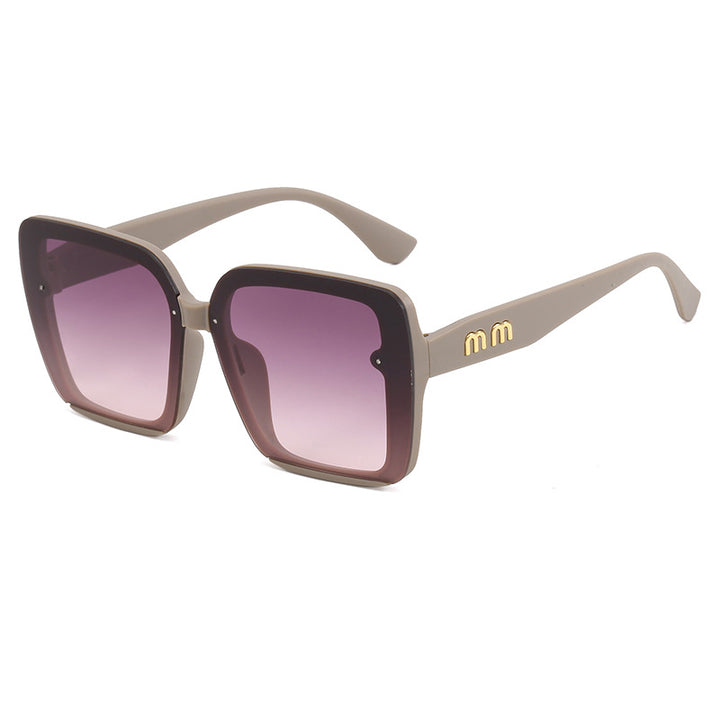 Women fashionable square sunglasses with comfortable design Bowlift
