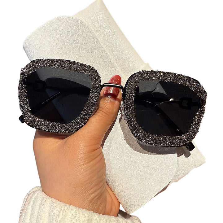 Women’s glamorous sunglasses with sparkling rhinestone embellishment Bowlift