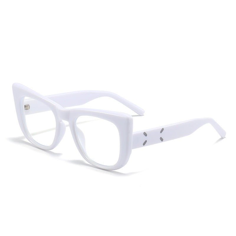 Women modern oversized sunglasses in unique design Bowlift