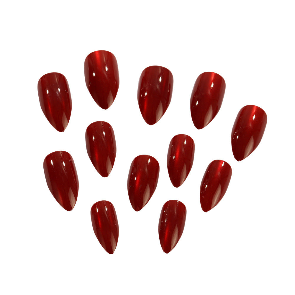 Artificial nails in glamorous high-gloss design Bowlift