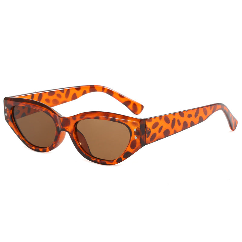 Women Stylish Cat-Eye Sunglasses with High-Quality Design Bowlift