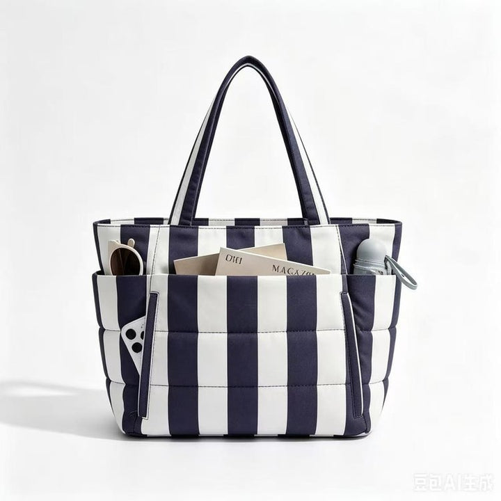 Outdoor-Suitable Carrying Bag with Insulated Interior Compartment Bowlift
