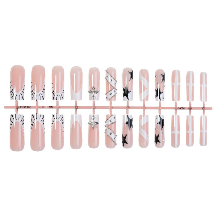 Nail art set with floral and modern designs Bowlift