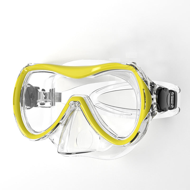 Diving mask with ergonomic design Bowlift
