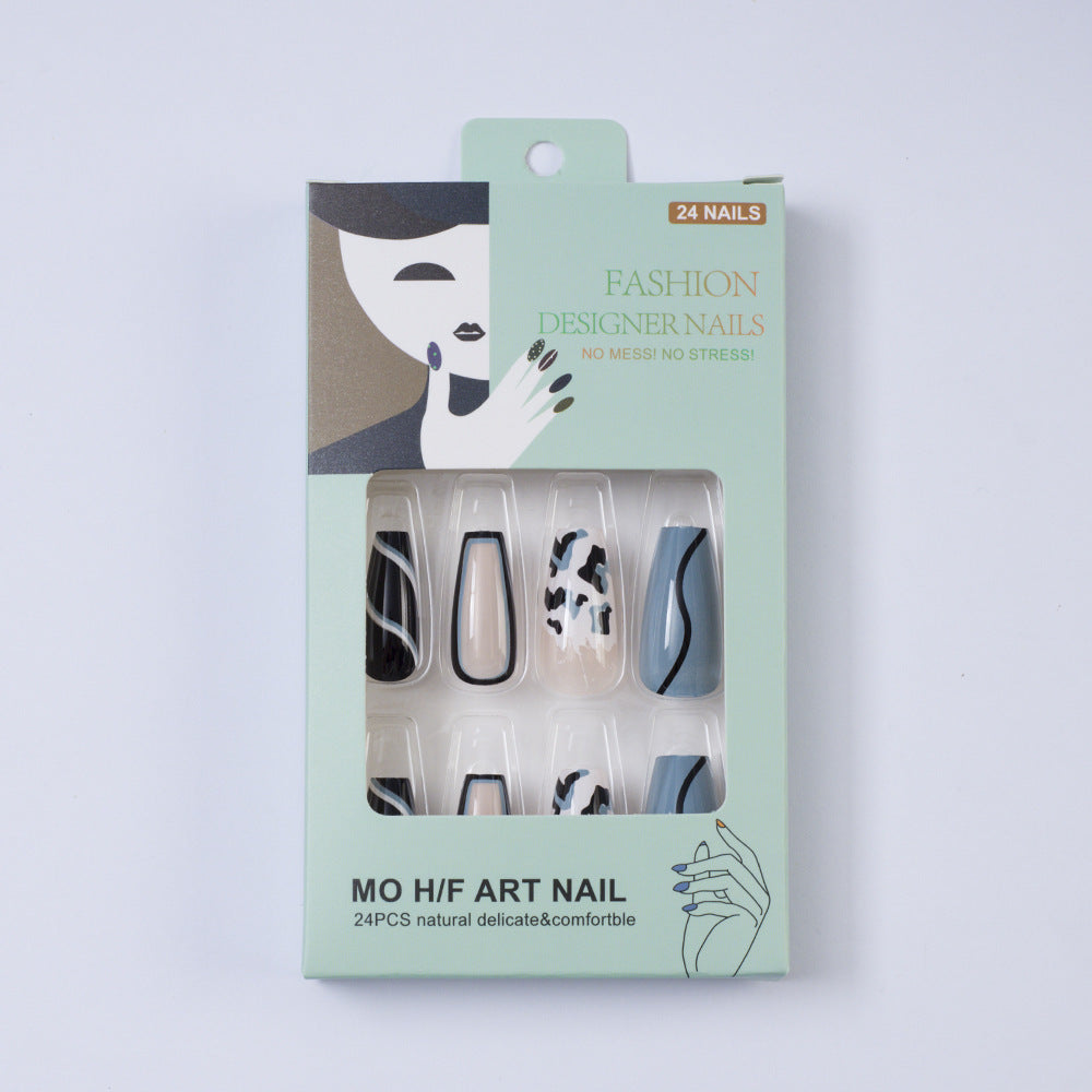 Artificial nails in modern animal pattern design Bowlift