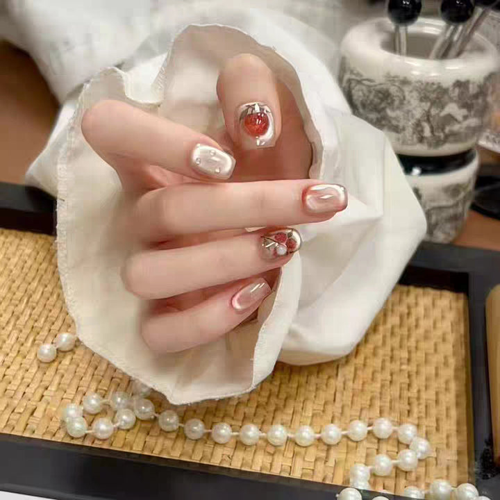 Decorative Stiletto Press-On Nails Bowlift