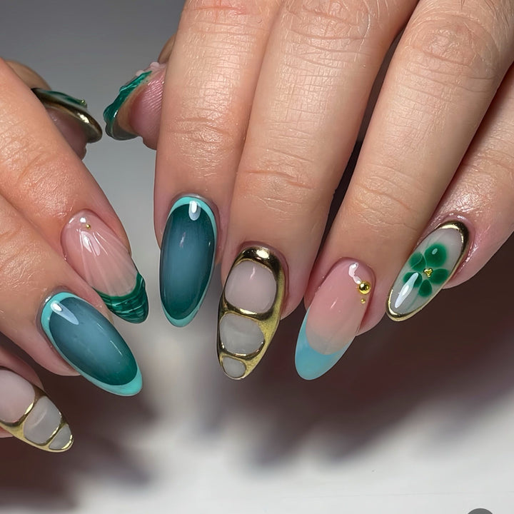 Chic Decorative Press-On Nail Art Bowlift
