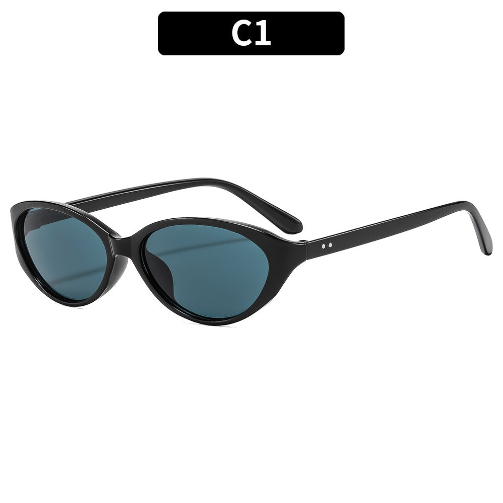 Vintage Cat-Eye Sunglasses with Transparent Frame