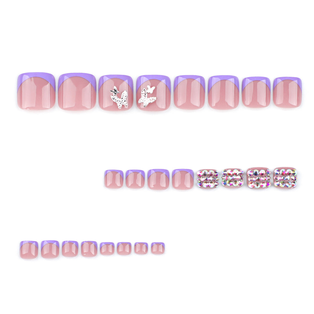 Artful toenail art with elegant glitter decorations Bowlift
