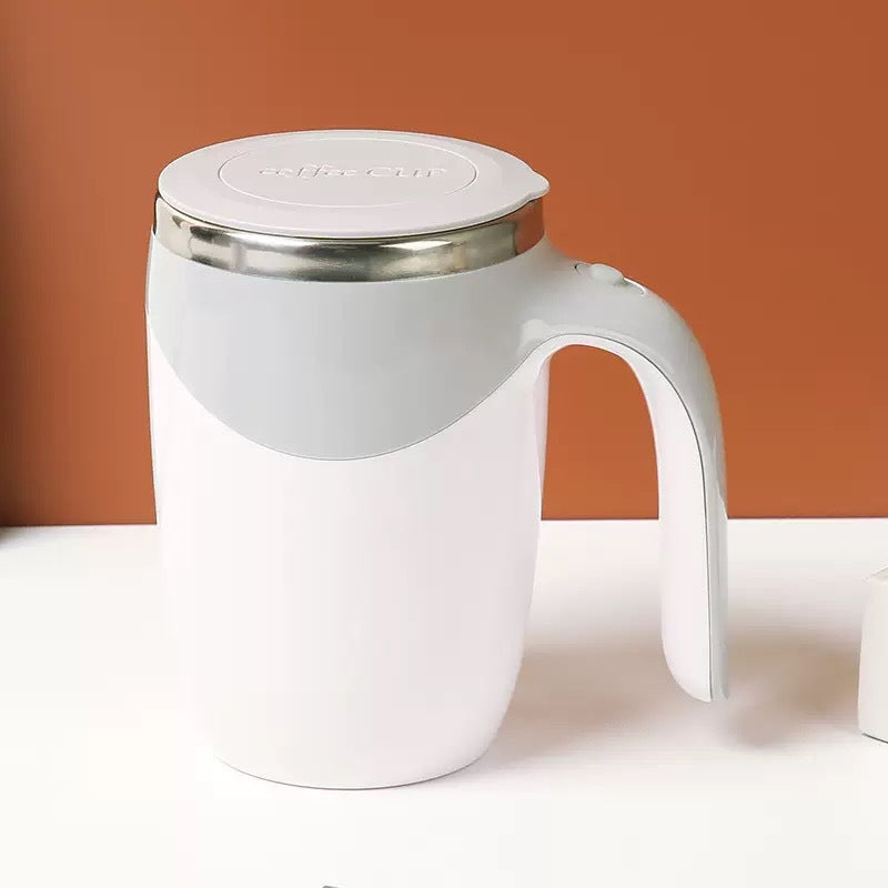 Stylish coffee maker Bowlift