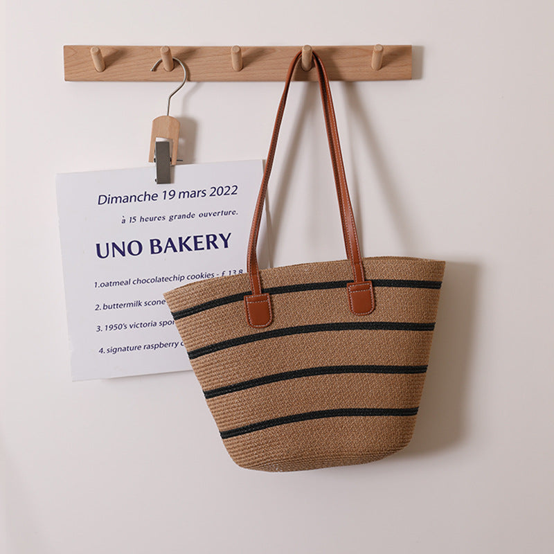 Elegant Bast Shoulder Bag with Striped Design Bowlift