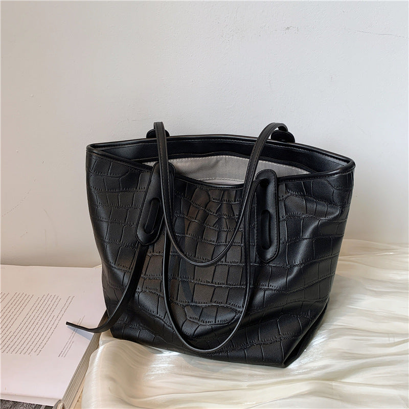 Modern Crocodile-Embossed Tote Bag Bowlift