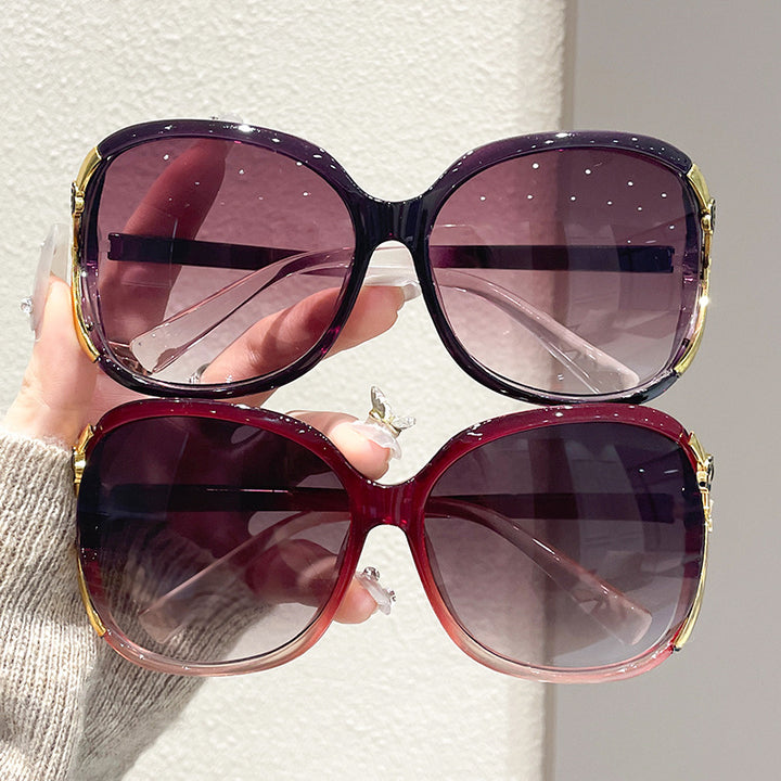 Women's Oversized Designer Sunglasses with Luxurious Accents Bowlift