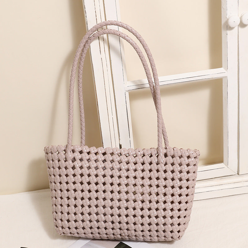 Braided Beach Bag with Practical Folding Mechanism Bowlift