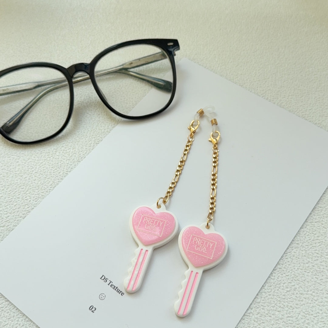 Heart-Shaped Key Dangle Earrings Bowlift