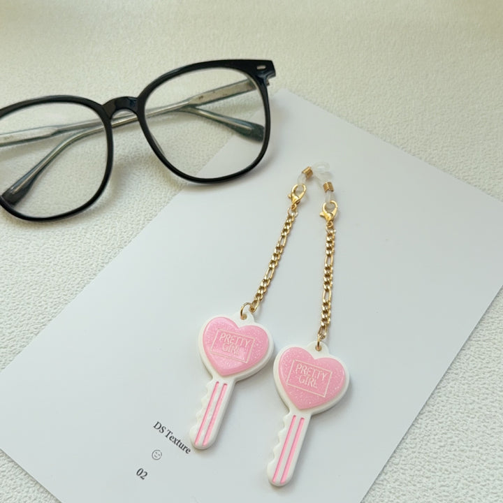 Heart-Shaped Key Dangle Earrings Bowlift