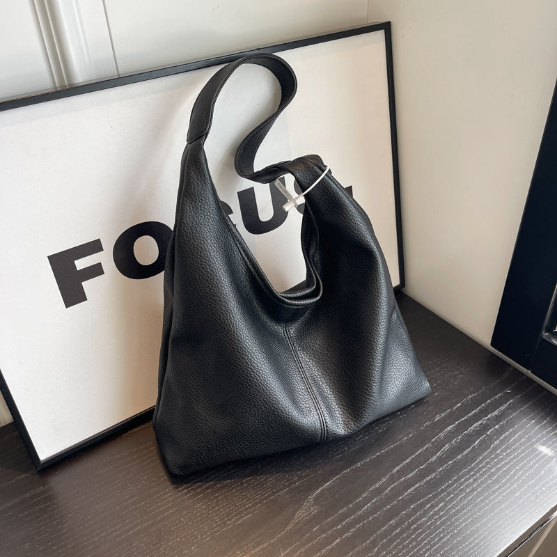 Textured Leather Hobo Bag Bowlift