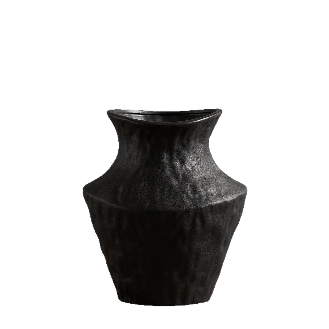 Curved ceramic vase Bowlift