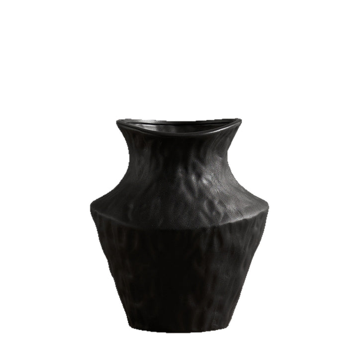 Curved ceramic vase Bowlift