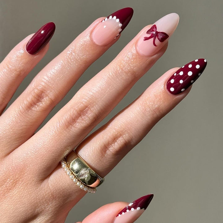 Artistic Press-On Nail Set with Bow and Polka Dot Design Bowlift