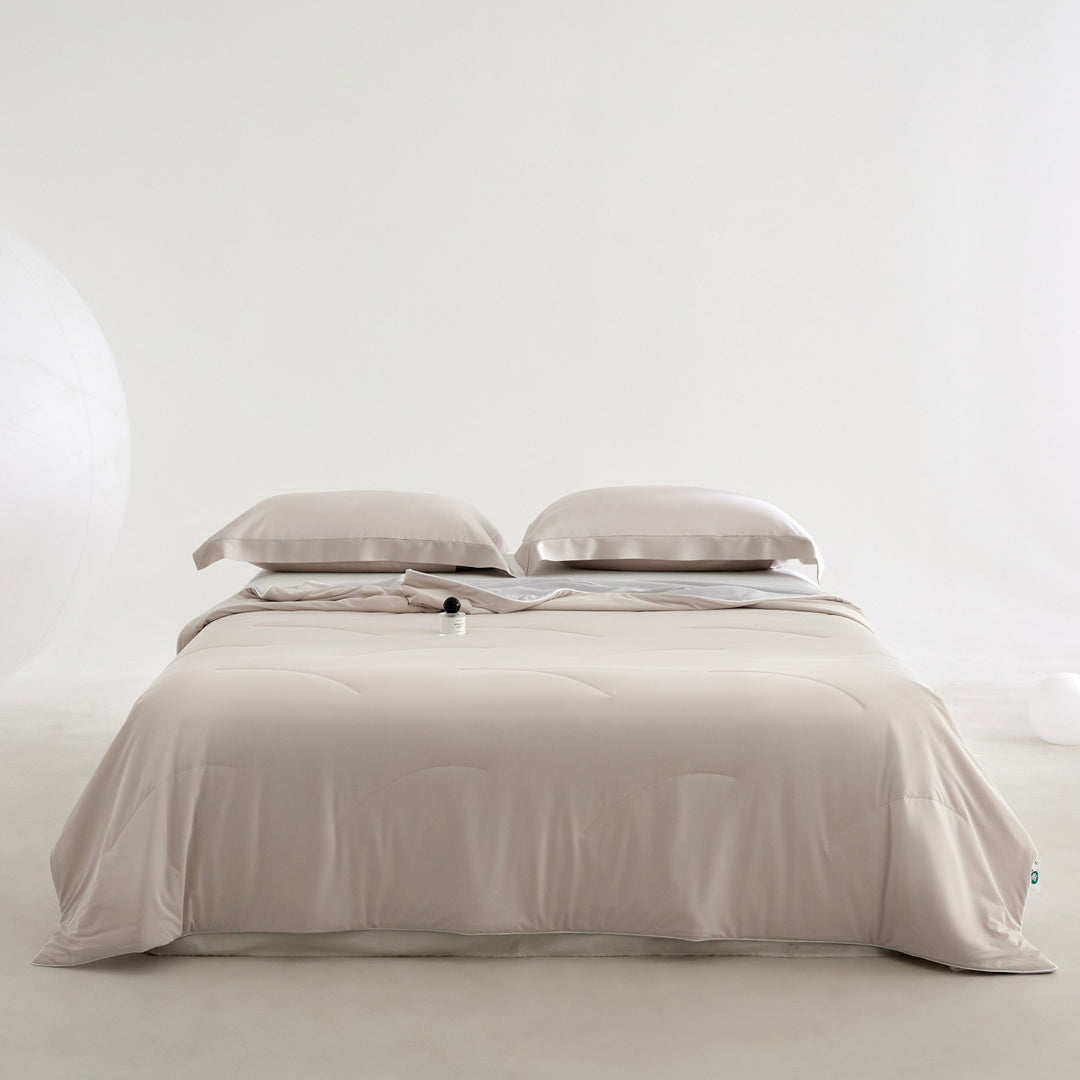 Women's breathable and comfortable blanket with soft texture Bowlift