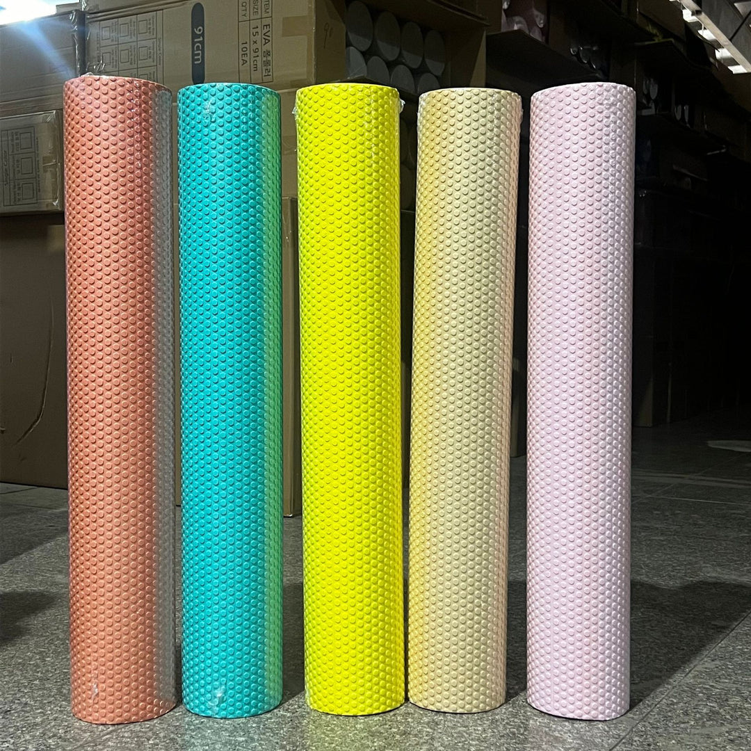 Massage roll with dotted surface Bowlift