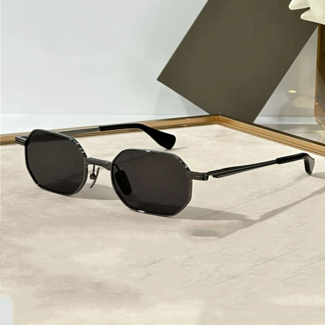 Ladies Design Sunglasses in modern, octagonal style Bowlift