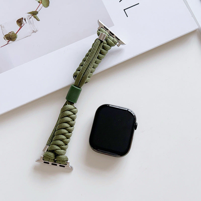 Sporty wristband with practical device loop Bowlift