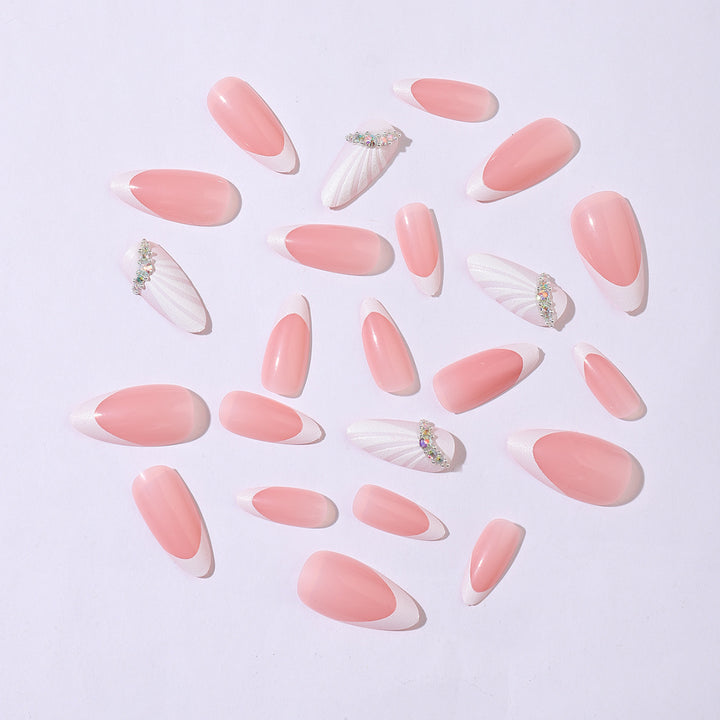 Artificial nail set with luxurious 3D embellishments Bowlift