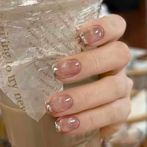 Elegant Press-On Nail Set with Sparkling Design Bowlift