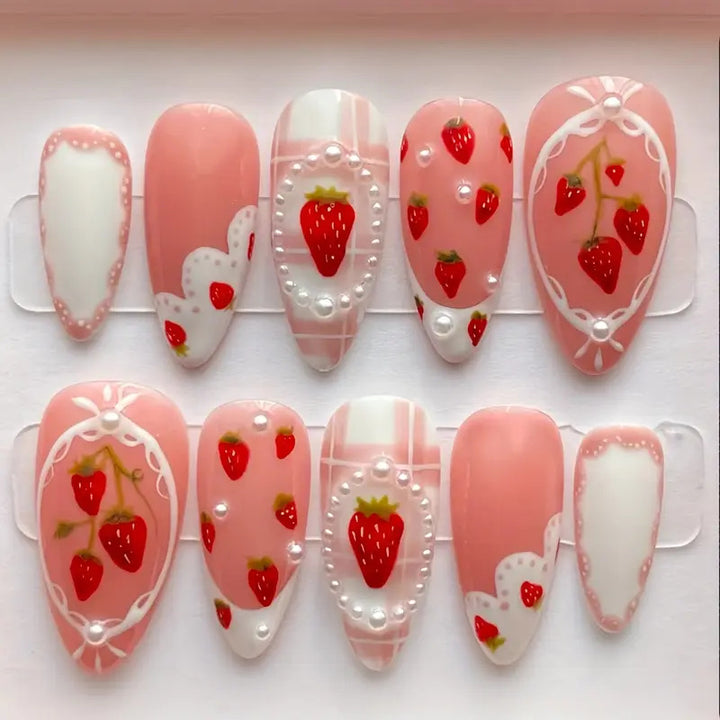 Romantic Heart-Themed Press-On Nail Art Bowlift