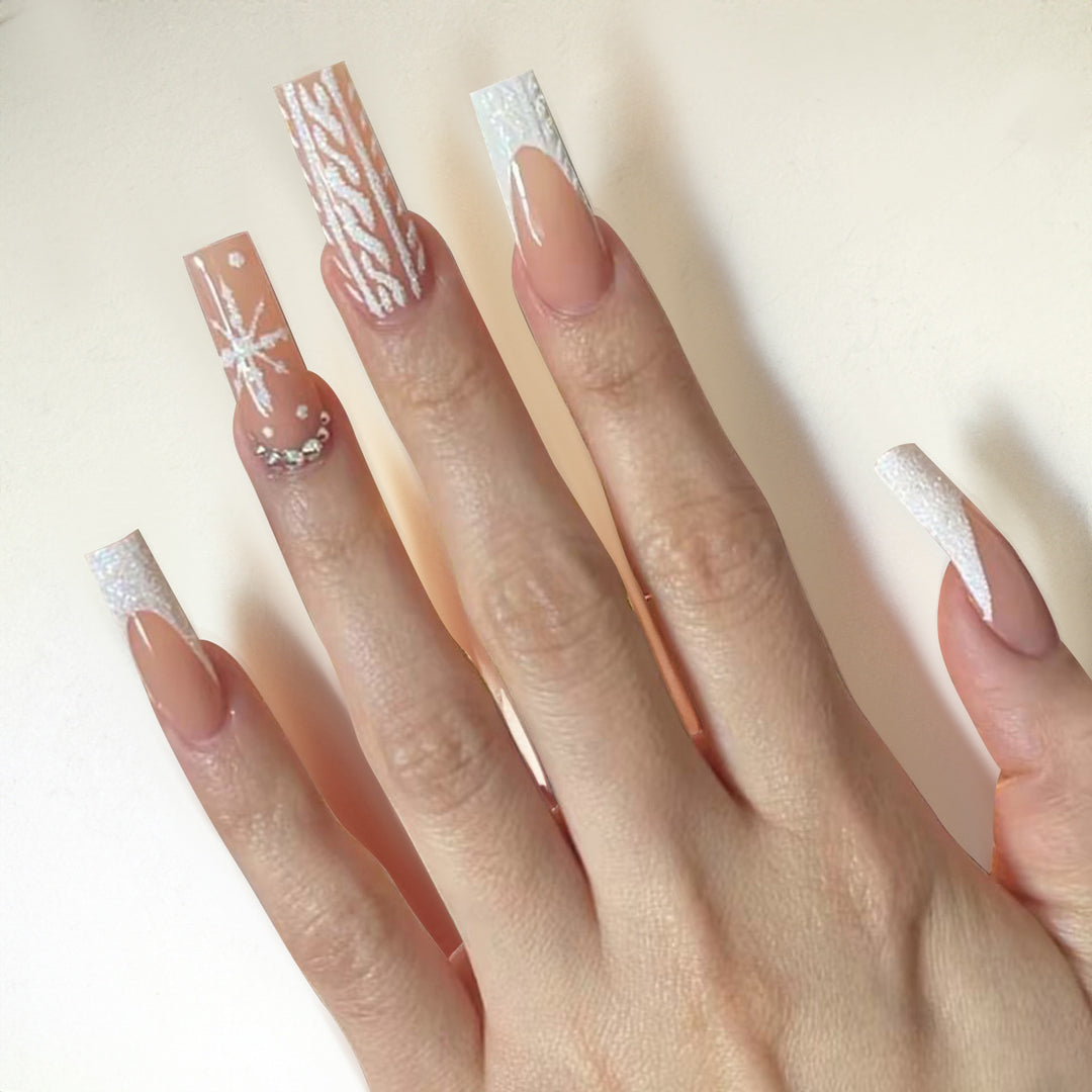 Artificial nail set with festive designs Bowlift
