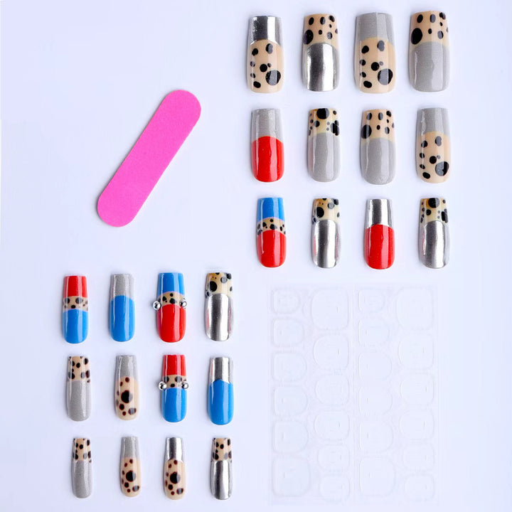 Artificial Nails with Creative Metallic Design Bowlift