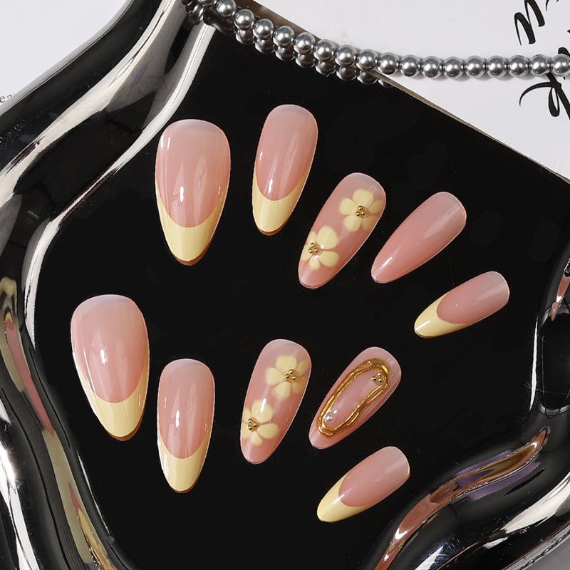 Elegant Floral Press-On Nail Set Bowlift