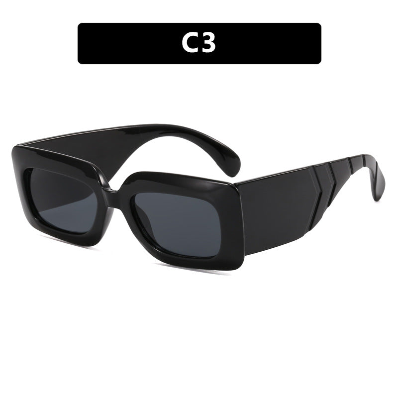 Women extravagant sunglasses with striking snake pattern Bowlift