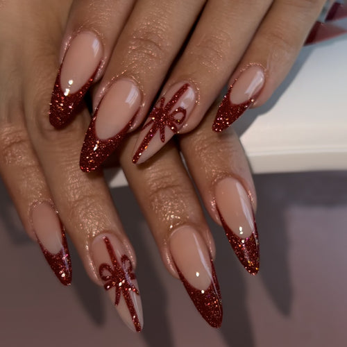 Glamorous and Glittering Artificial Nails Bowlift